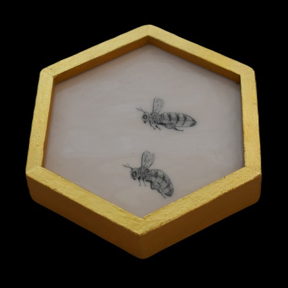 Honeycomb, flying bees