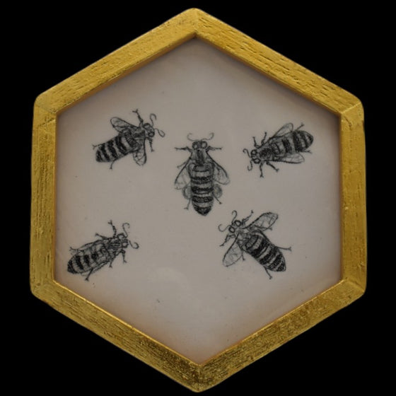 Honeycomb: five bees